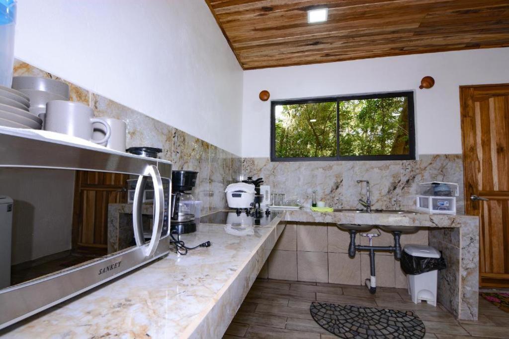 Cabanas Roca Verde Monteverde 外观 照片