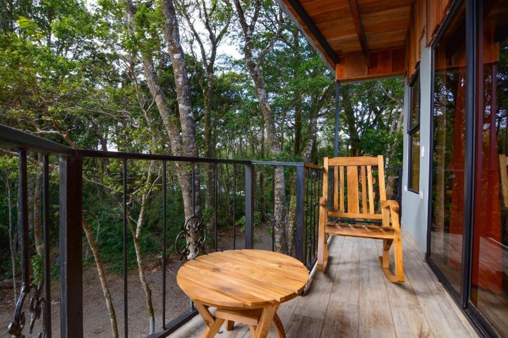 Cabanas Roca Verde Monteverde 外观 照片