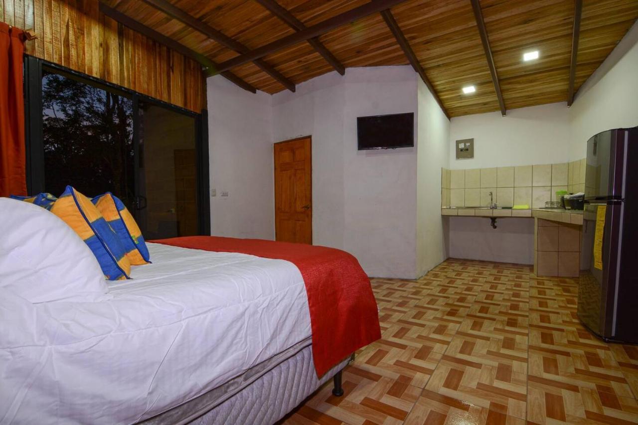 Cabanas Roca Verde Monteverde 外观 照片