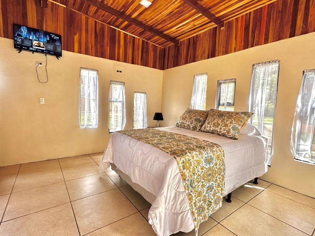 Cabanas Roca Verde Monteverde 外观 照片