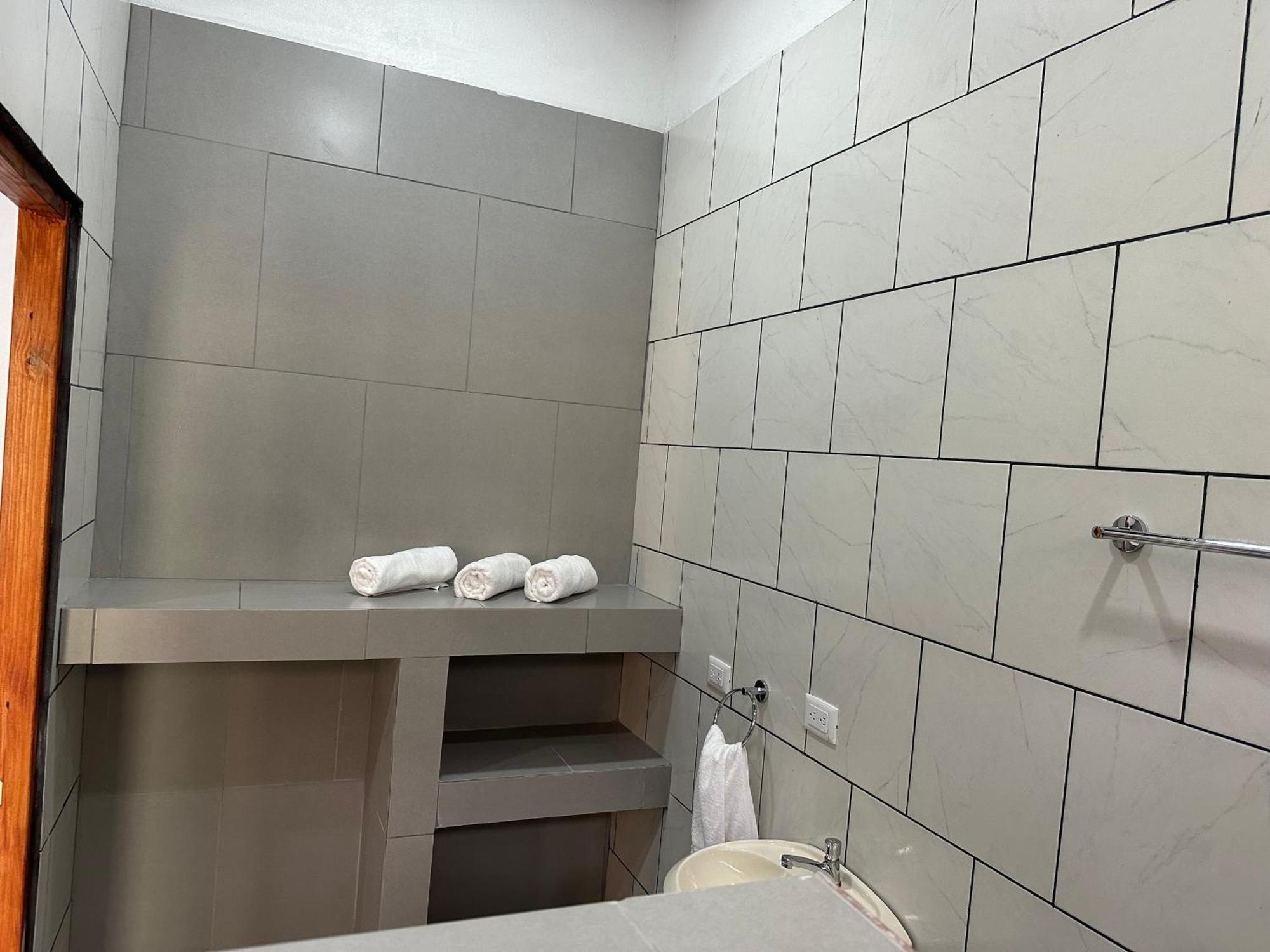 Cabanas Roca Verde Monteverde 外观 照片